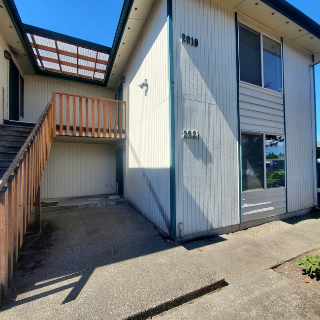 Building Photo - 2321 Adams St