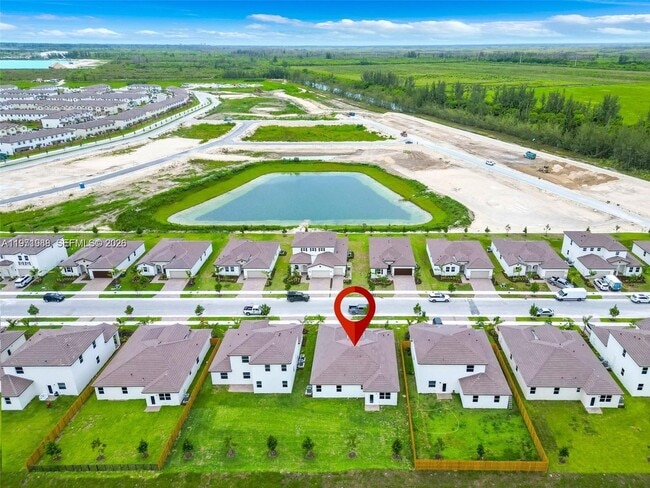 Building Photo - 2960 SE 23rd Ave