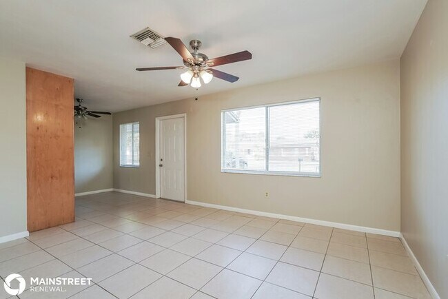 Building Photo - 12601 2nd St, Fort Myers, FL 33905