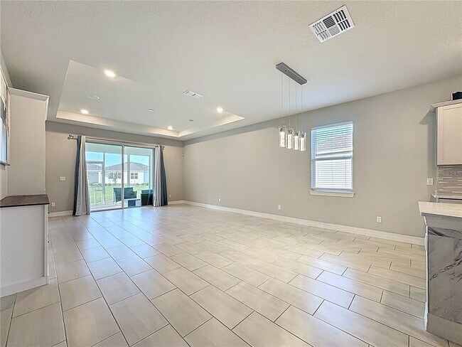 Foto del edificio - 2232 Bur Oak Blvd