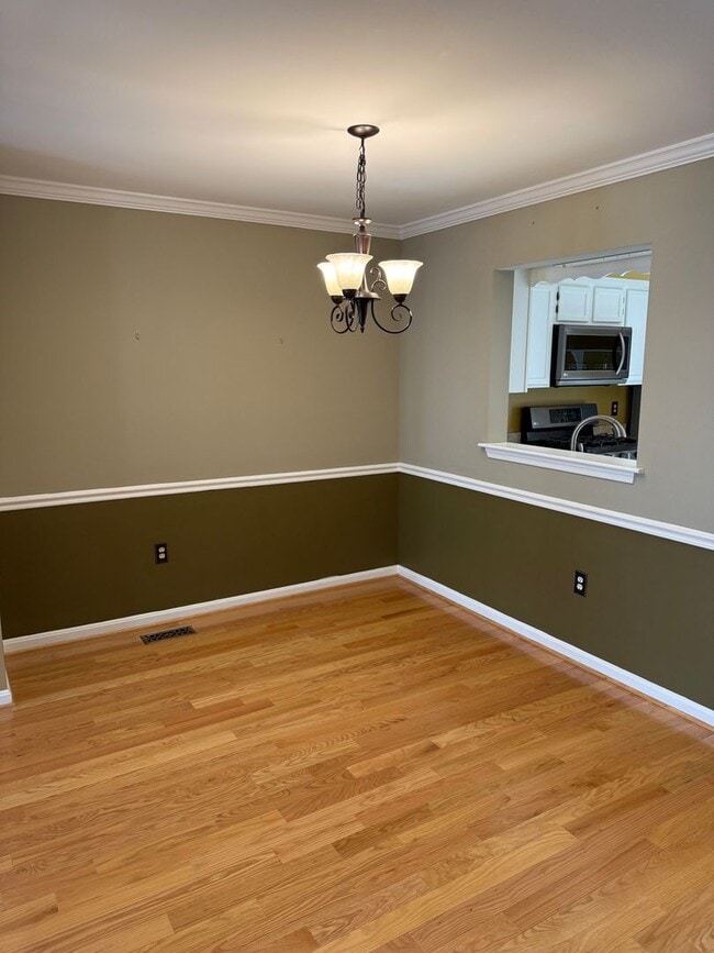 Foto del edificio - 4221 Devonwood Way