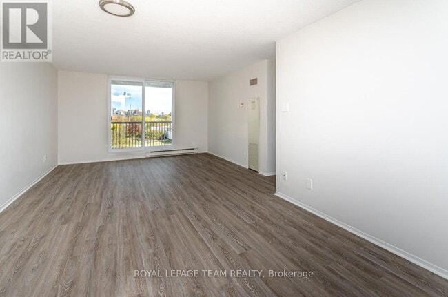 Photo du bâtiment - 110 Forward Ave