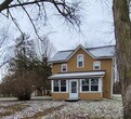 Primary Photo - 3 BEDROOM, TWO STORY HOUSE IN DOWNTOWN HOW...
