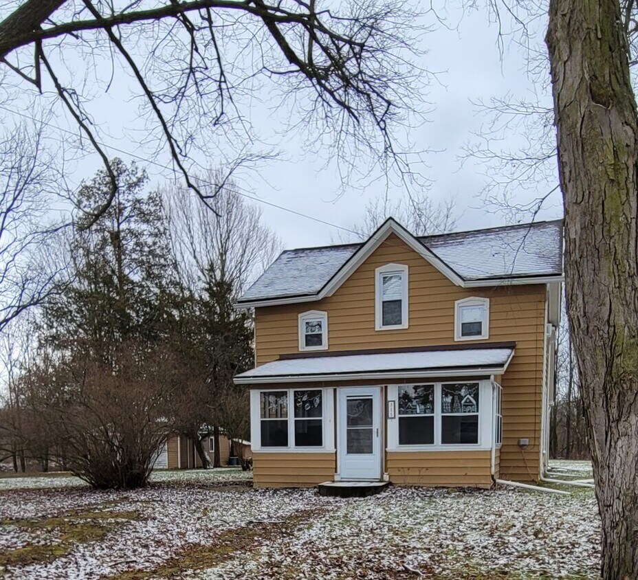 315 Pulford St, Howell, MI 48843 House Rental in Howell, MI