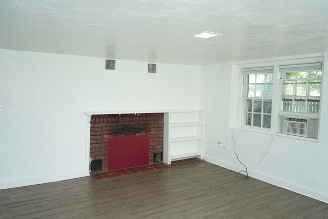 Foto del edificio - 604 15th St NW