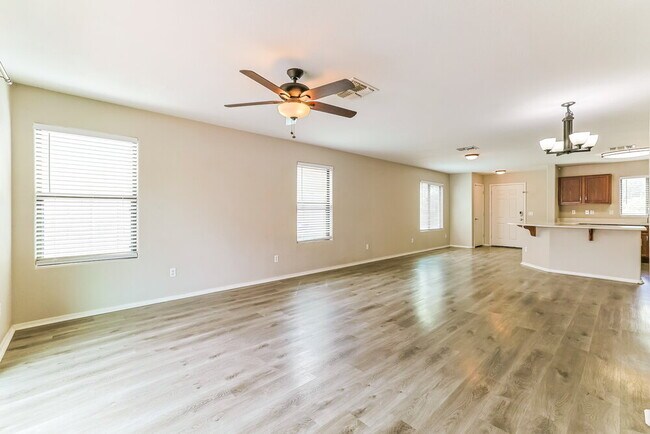 Foto del edificio - 2260 E 28th Ave