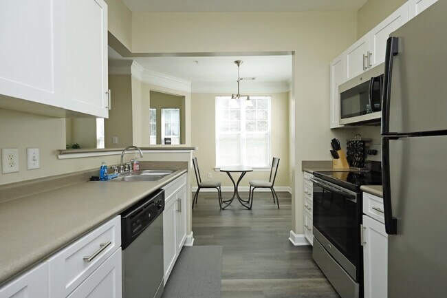 Building Photo - 2431 Brisbane Woods Way