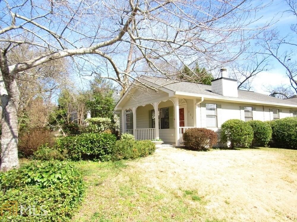 Primary Photo - 222 Avery St