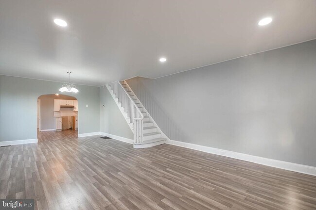 Building Photo - 951 Springfield Rd