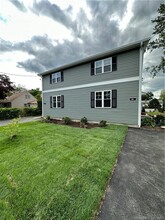 Building Photo - 66 Campfield Dr