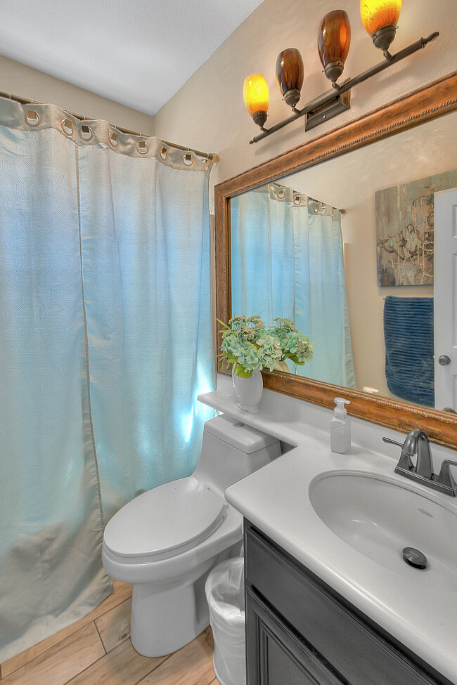 Downstairs Guest Bathroom - 7376 Reserve Pl