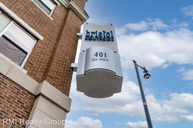 Building Photo - 2 br, 2 bath House - 401 20th Street South...