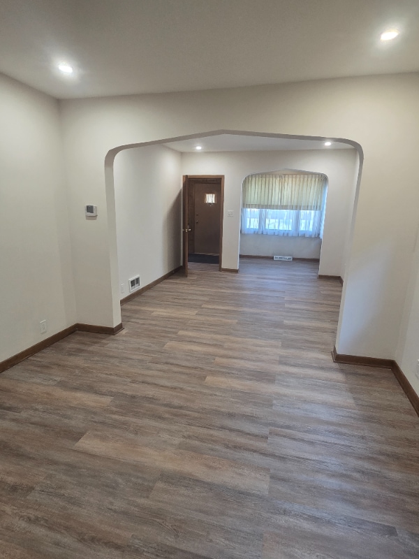 Building Photo - 1718 Lake Ave