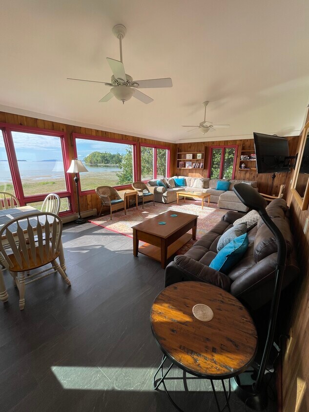 Foto principal - 283 Appletree Point Rd