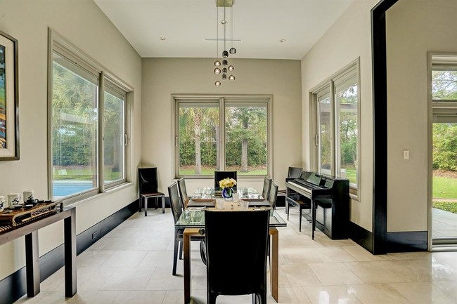 Building Photo - 9010 Wickford Dr