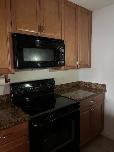 Foto del edificio - 10040 Winding Lake Rd