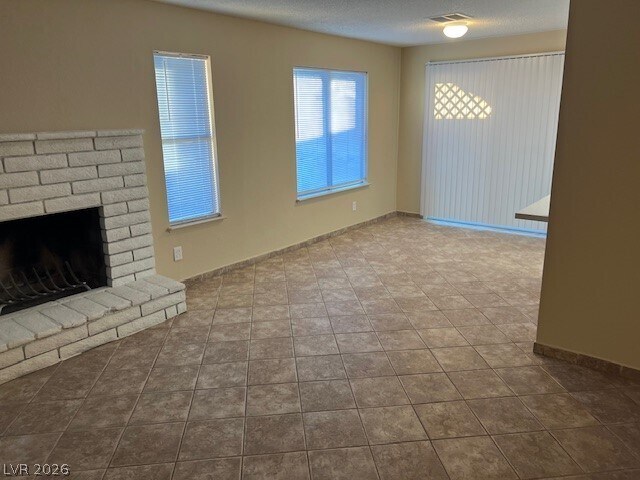 Foto del edificio - 5035 Hayward Ave