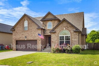 Building Photo - 752 Cavalier Dr