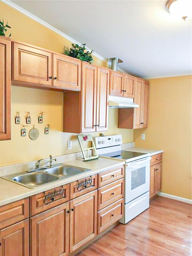 Building Photo - 3118 Trail Loop S