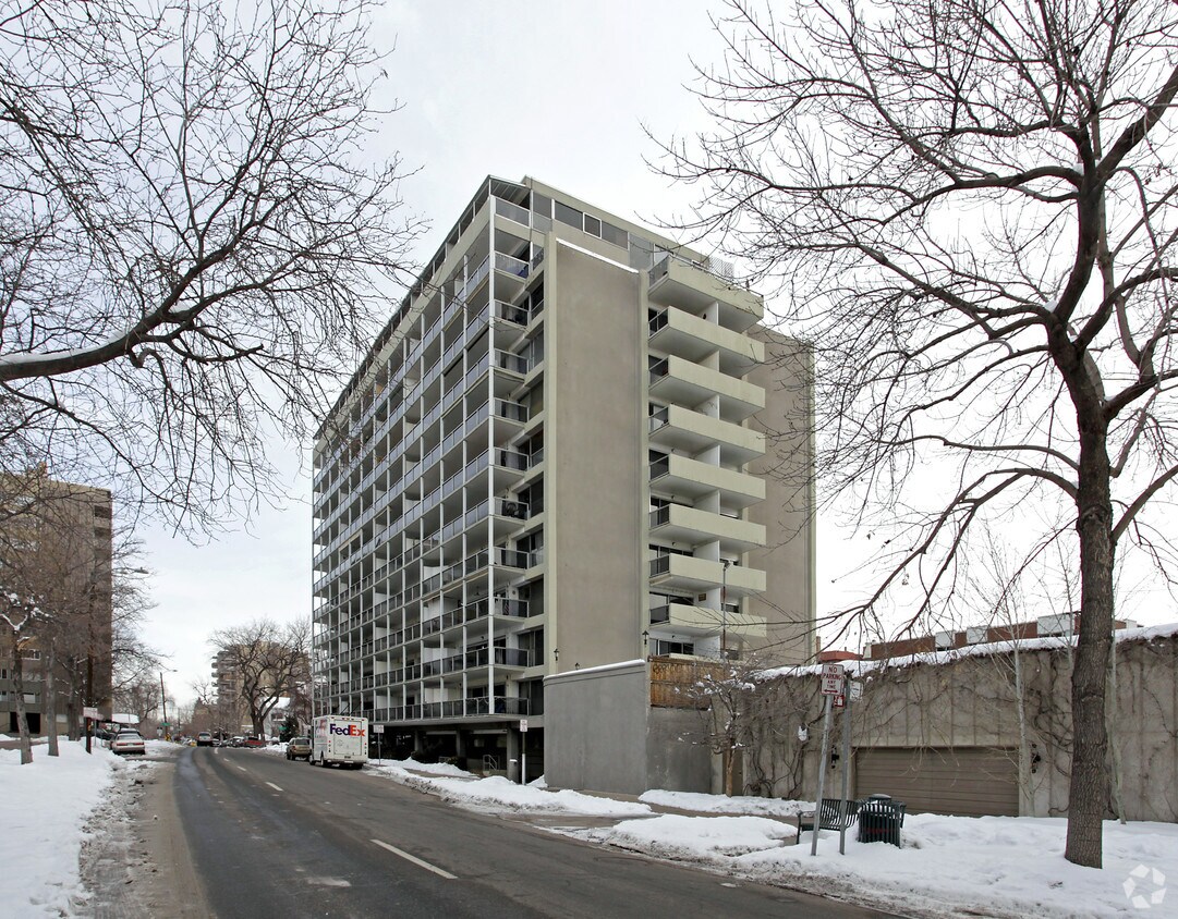 888 Logan St Denver Co 80203 Apartments Denver Co Apartments Com
