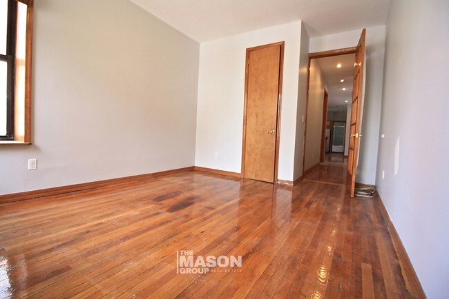 Foto del edificio - 364 W 53rd St