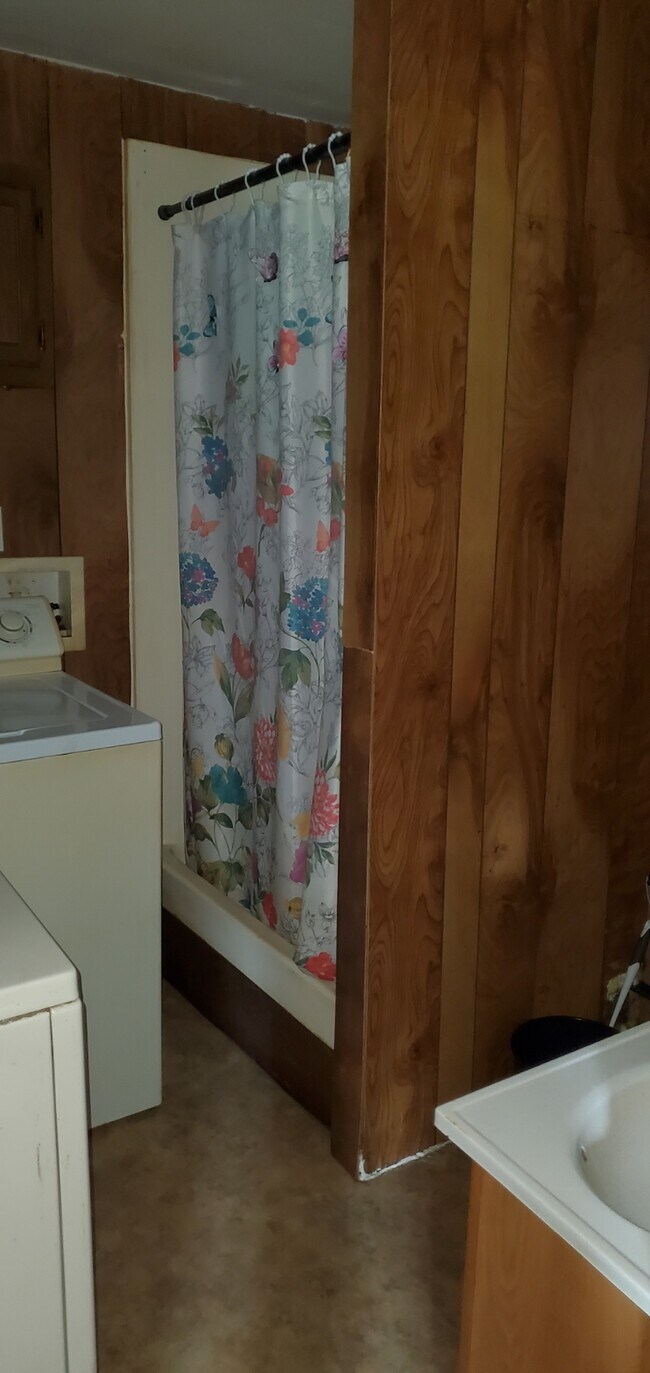 Foto del edificio - 2270 Harper Rd