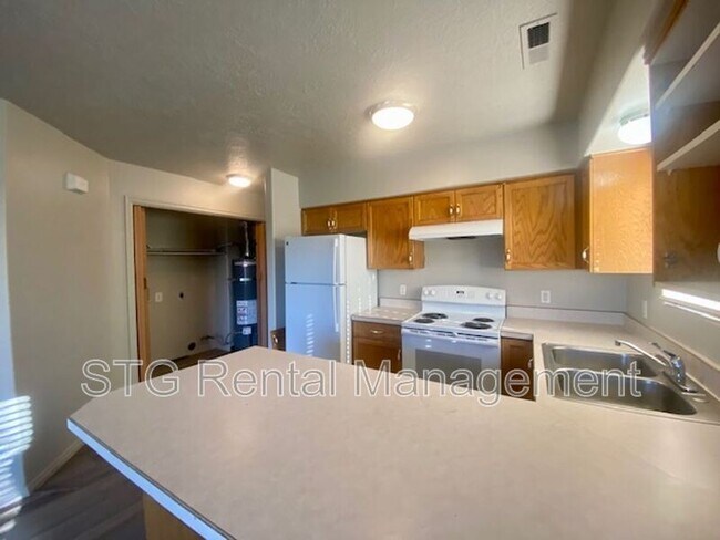 Building Photo - 473 E 1100 S