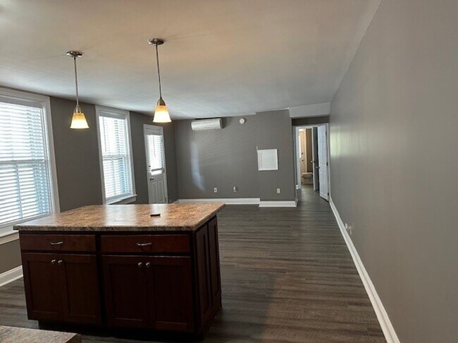 Foto del edificio - 214 Pine St