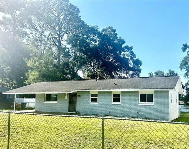 Foto del edificio - 3020 SE 11th St