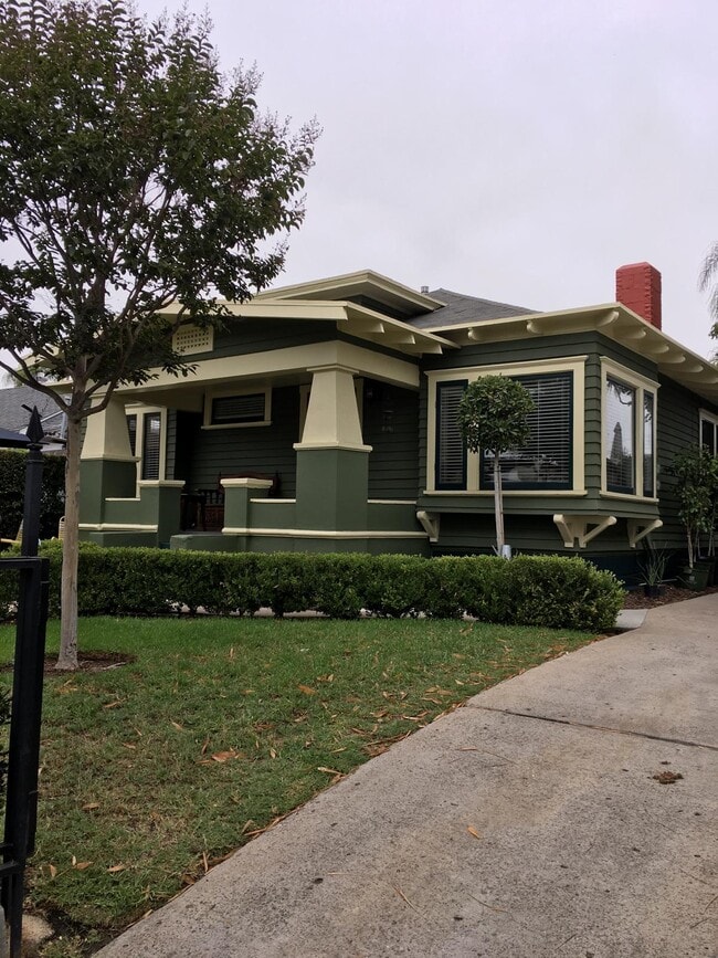 Foto del edificio - 137 25th St