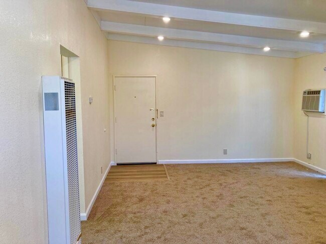 Foto del edificio - 907 Sharmon Palms Ln