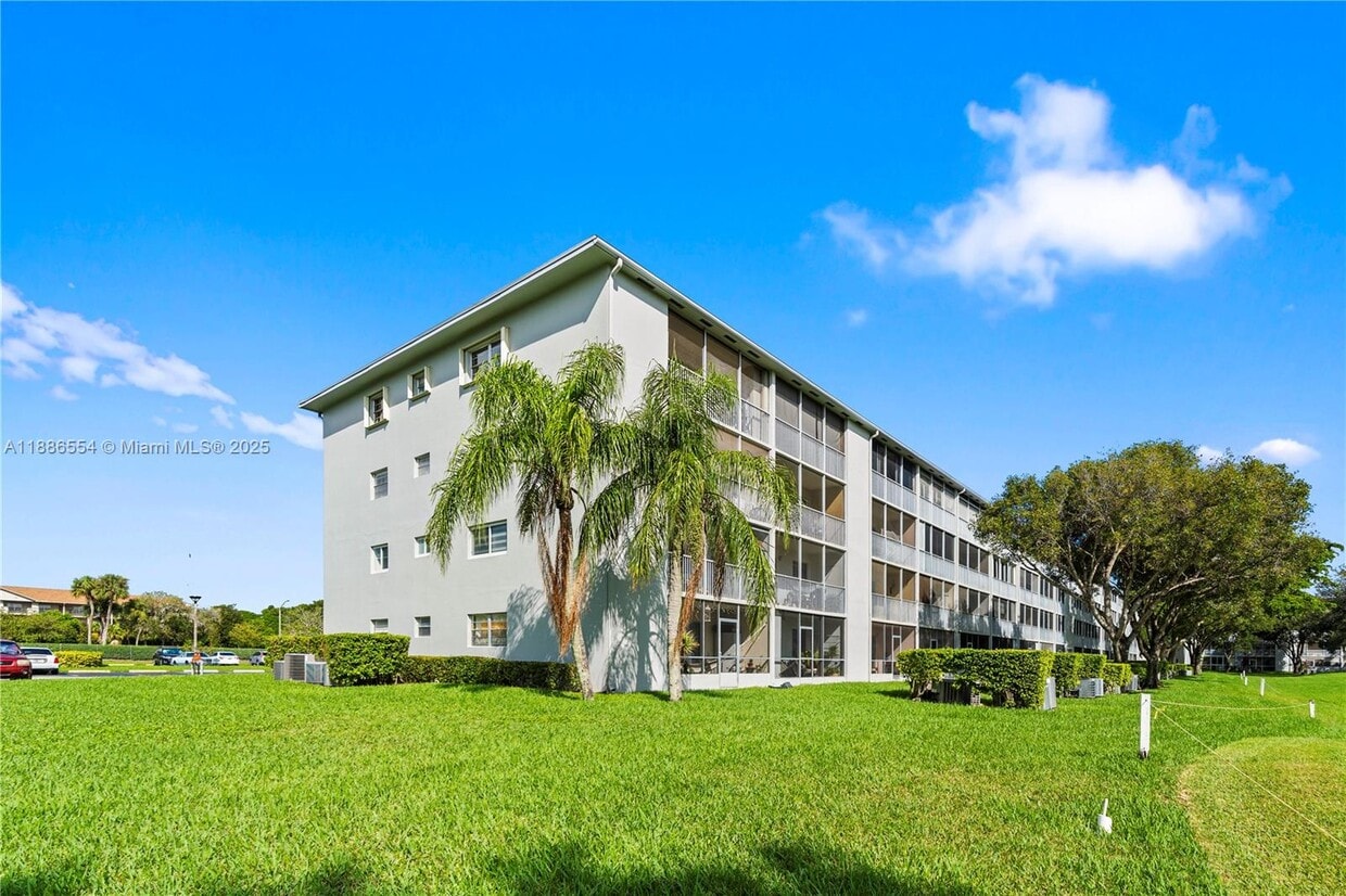 Primary Photo - 301 SW 135th Ave