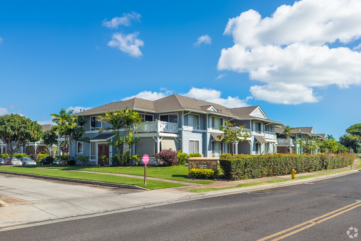 Primary Photo - Kekuilani Villas