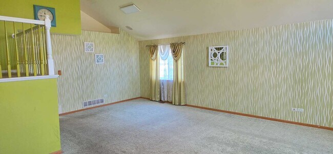 Building Photo - 2416 Boxwood Ln