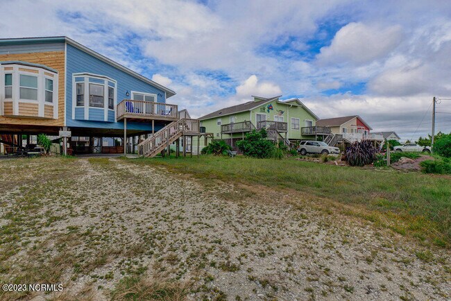 Foto del edificio - 211 Coastal Dr