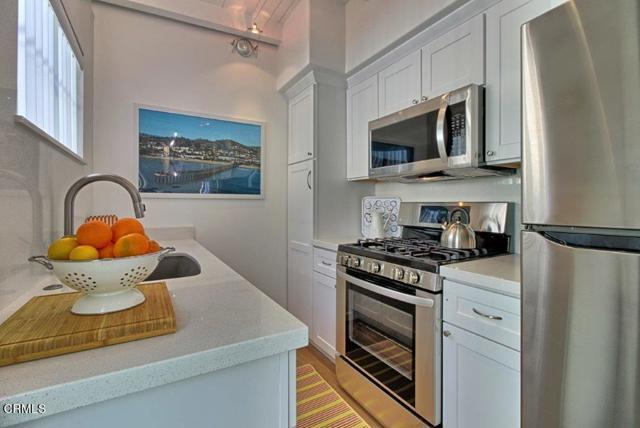 Foto del edificio - 1078 S Seaward Ave