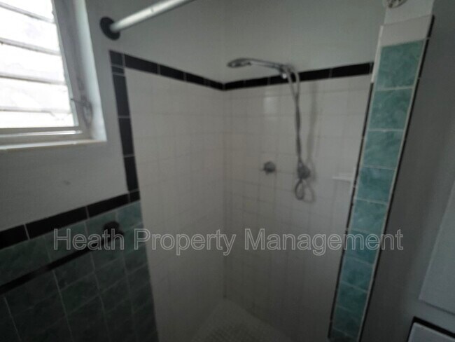 Foto del edificio - 504 6th Ave NW