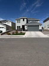 Building Photo - 2233 Sandstone Pl