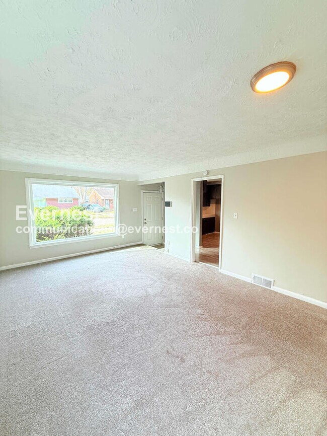 Foto del edificio - 19908 Heyden St