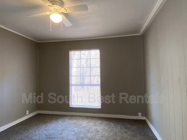 Foto del edificio - 536 Hewlett Rd
