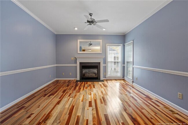 Foto del edificio - 2021 Shadow Creek Dr