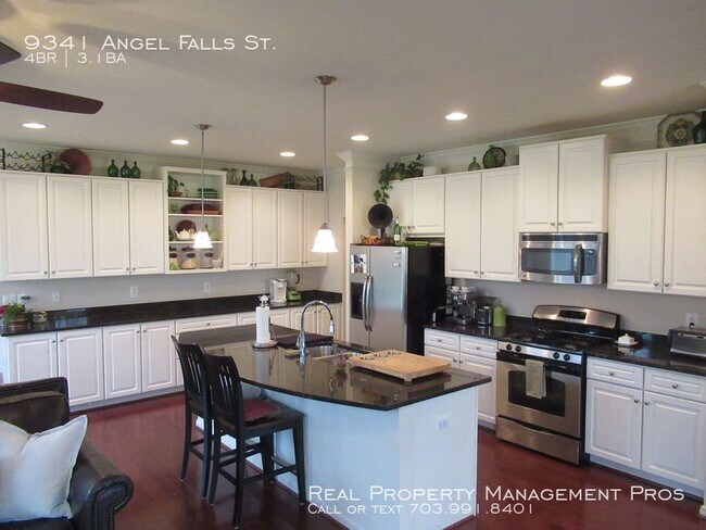 Building Photo - Over 3400SF Backs to Trees