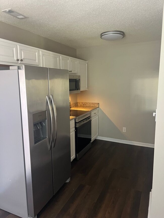 Building Photo - 2008 Duke Adam St