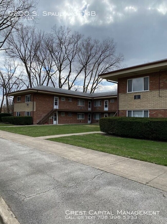 Building Photo - 9216 S. Spaulding - 1B, Evergreen Park, IL...