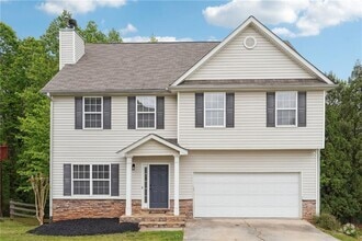 Building Photo - 425 Hearthstone Way