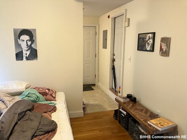 Building Photo - 4 Forster St