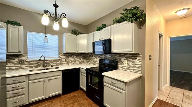Foto principal - 1402 Peregrine St