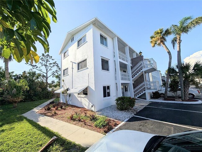 Foto del edificio - 5869 Todd St
