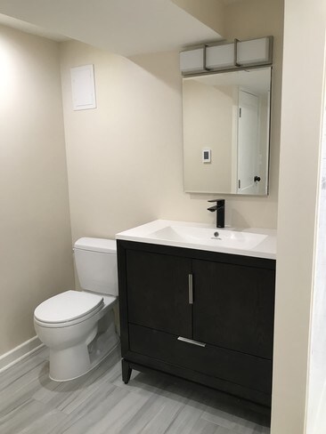 Foto del edificio - 2909 Tremont Ave