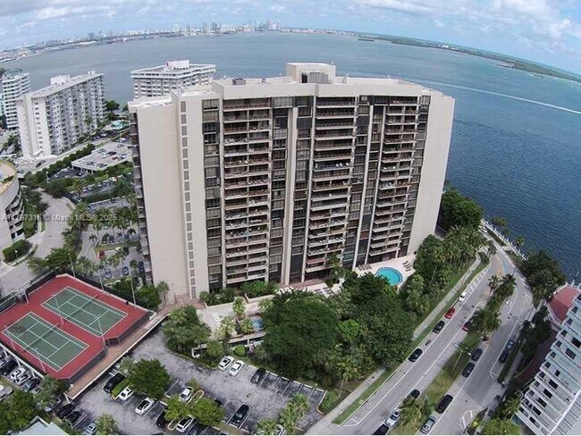 Foto del edificio - 1450 Brickell Bay Dr